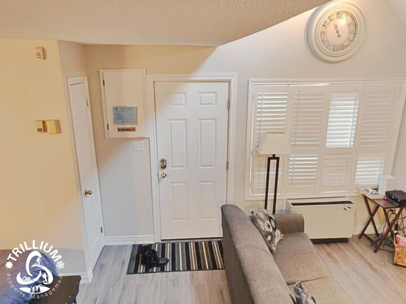 Blue Mountain, Collingwood - Loft Condo, Sleeps 4 บลูเมาเทนส์ ภายนอก รูปภาพ