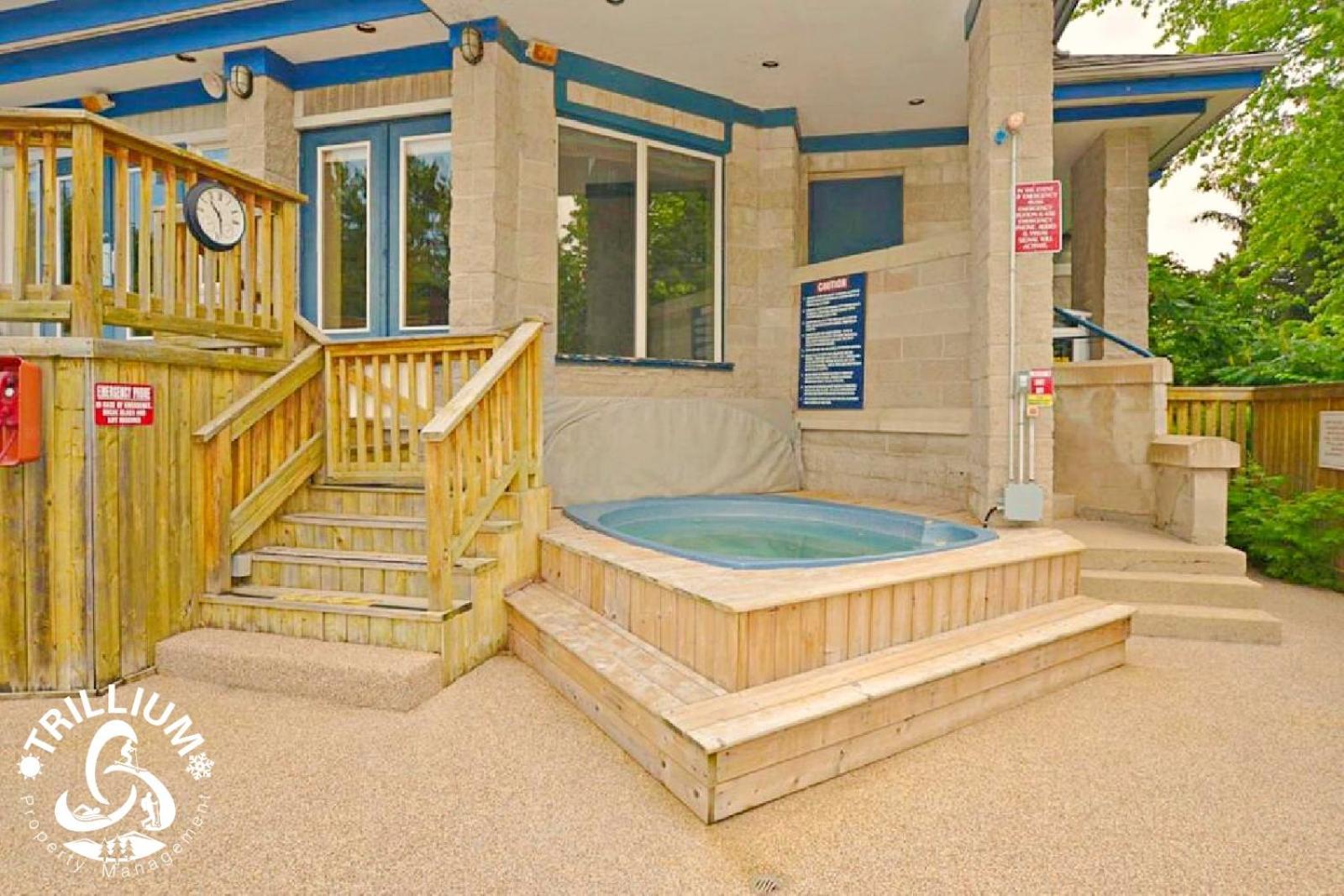 Blue Mountain, Collingwood - Loft Condo, Sleeps 4 บลูเมาเทนส์ ภายนอก รูปภาพ