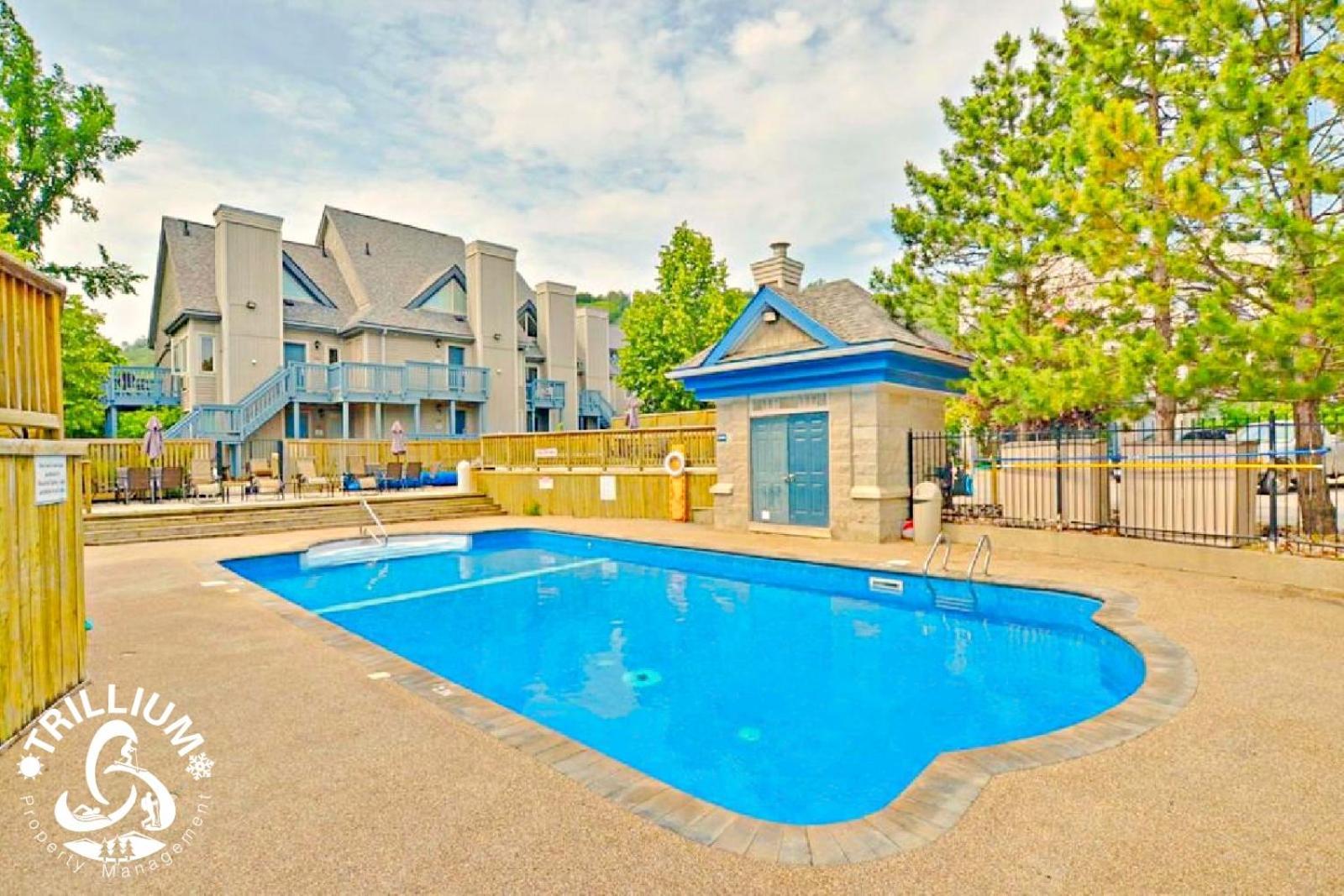 Blue Mountain, Collingwood - Loft Condo, Sleeps 4 บลูเมาเทนส์ ภายนอก รูปภาพ